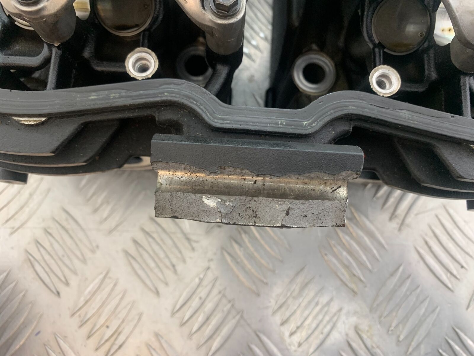 TRIUMPH THUNDERBIRD 1600 CYLINDER HEAD   YEAR 2011 (CMB1107)