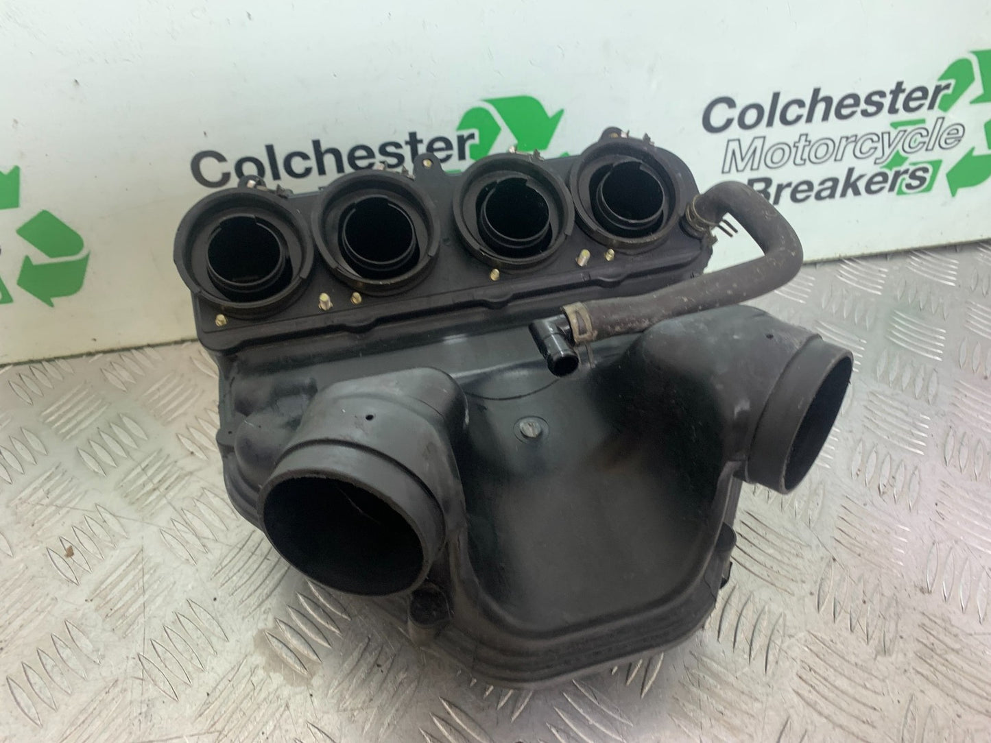 KAWASAKI ZX9R ZX9 E1 AIRBOX   YEAR 2000-01 (CMB1171)