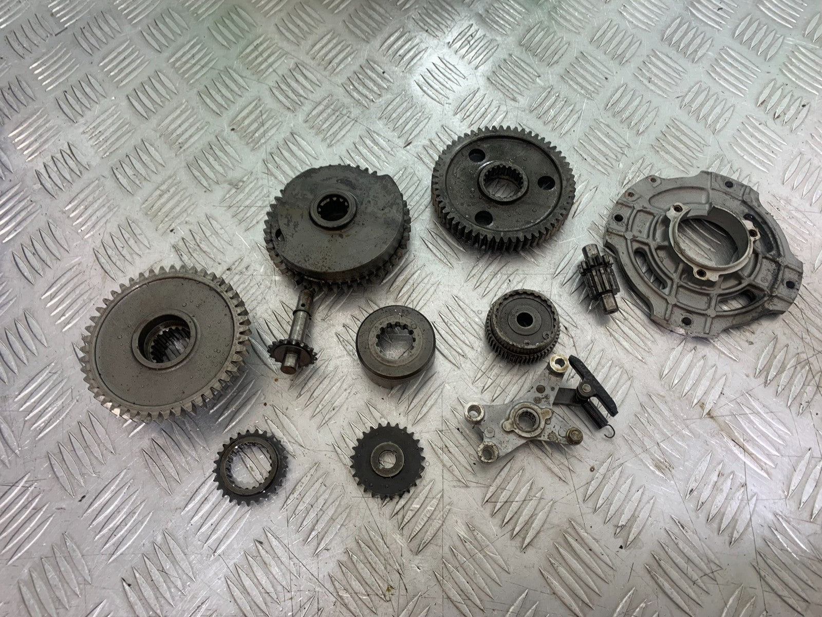 KAWASAKI VN1500 CLASSIC ENGINE GEARS  YEAR 1999 -2006 (CMB1166)