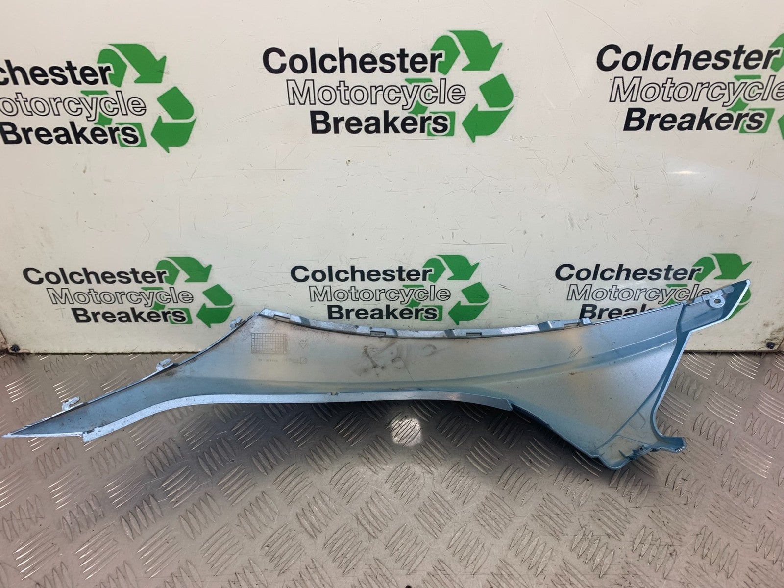 PIAGGIO MP3 250 ie SEAT PANEL  YEAR 2007 (CMB1307)