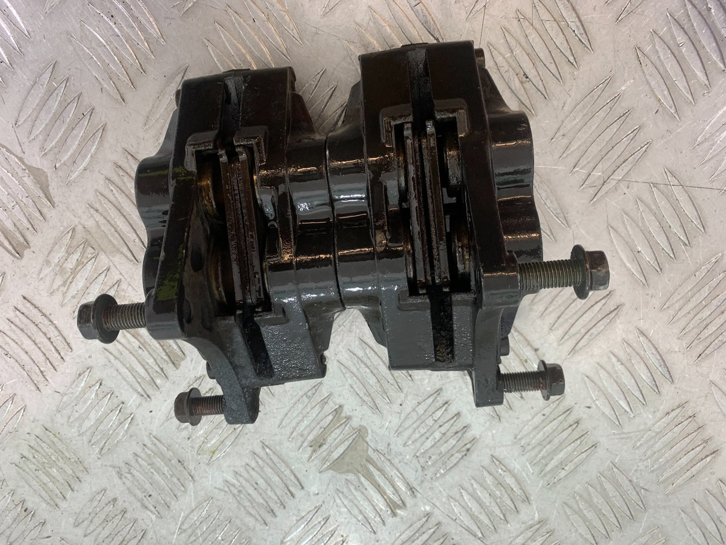 SUZUKI GSF1200  GSF 1200 BANDIT FRONT BRAKE CALIPERS   YEAR 1997-2000 (CMB1149)