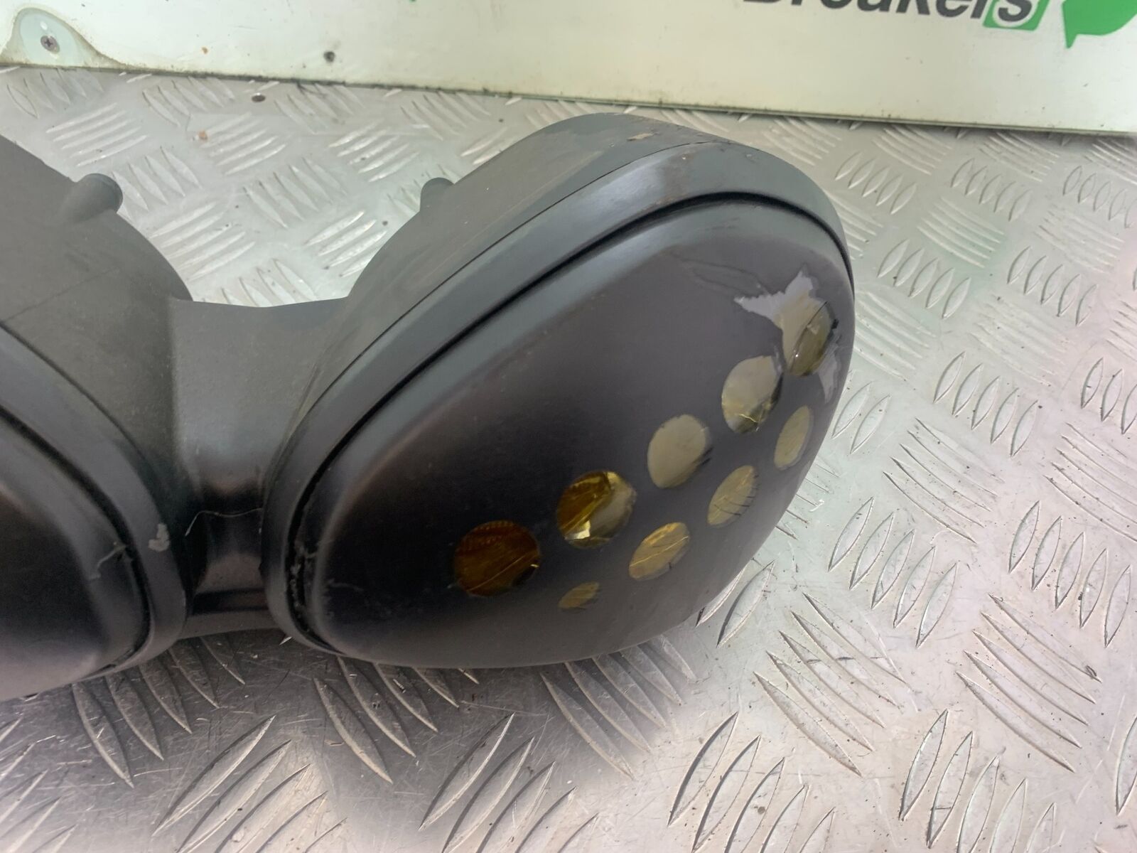 TRIUMPH 1050 SPEED TRIPLE HEADLIGHT  YEAR 2018-2020 (CMB1029)