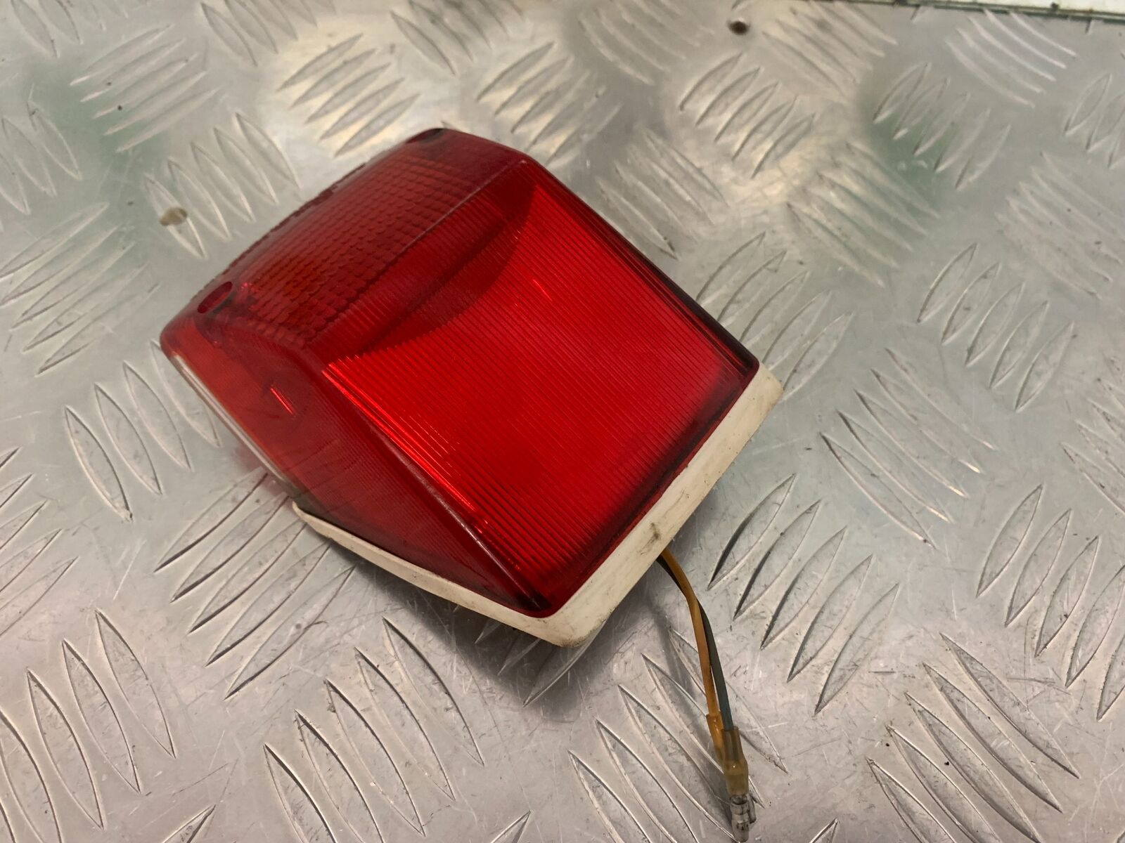 YAMAHA TDR250 TDR 250 REAR LIGHT  YEAR 1988-1992  (STOCK 976)