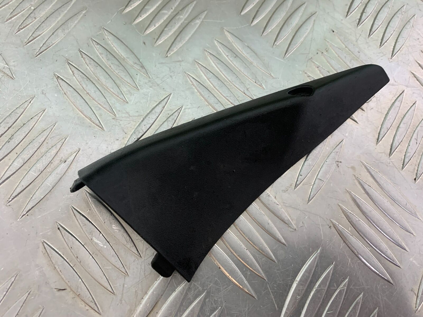HONDA VFR800 VFR 800 V-TEC RIGHT TOP FAIRING INFILL  YEAR 2002 -09 (CMB1012)