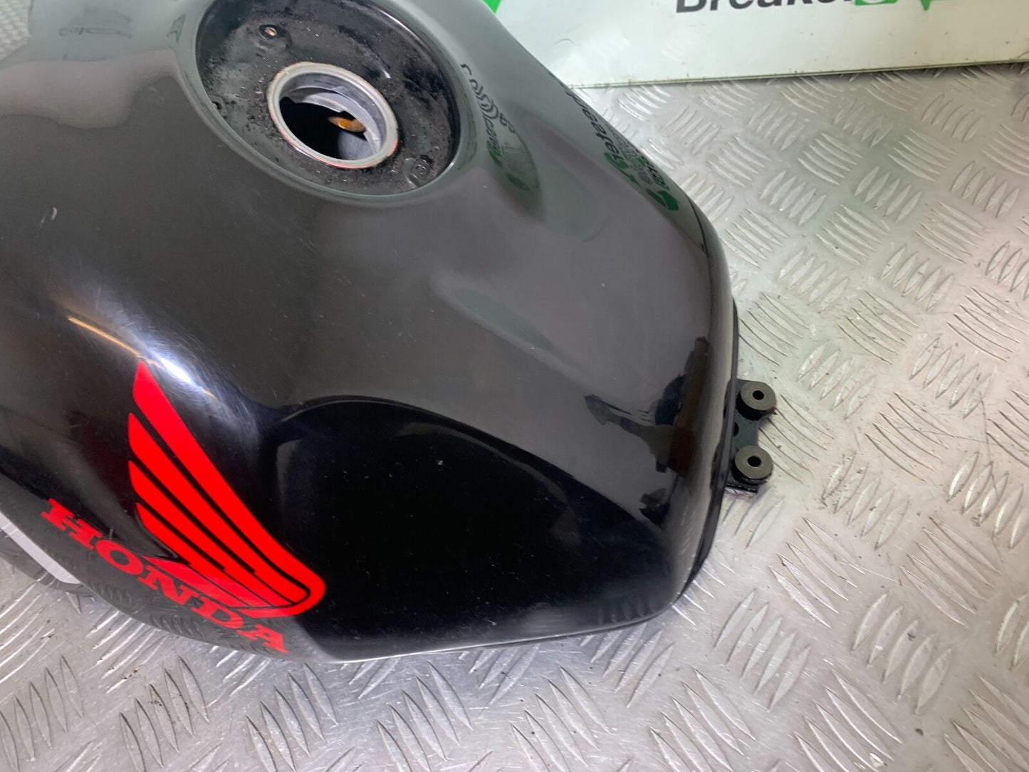 HONDA CBR 929 RRY FIREBLADE PETROL TANK YEAR 2000-01 (CMB1094)