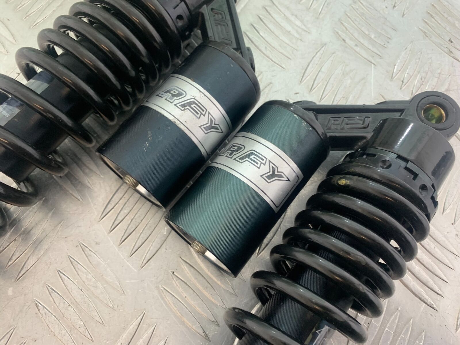 HERALD CLASSIC 125 REAR SHOCKS YEAR 2014 (CMB1058)