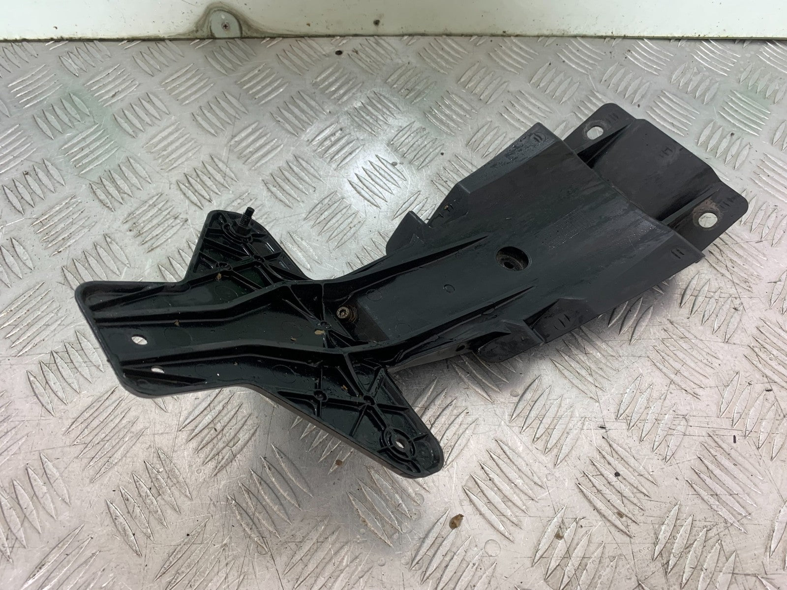 ROYAL ENFIELD HIMALAYAN 411 NUMBER PLATE HOLDER   YEAR 2018-2023 (CMB1279)