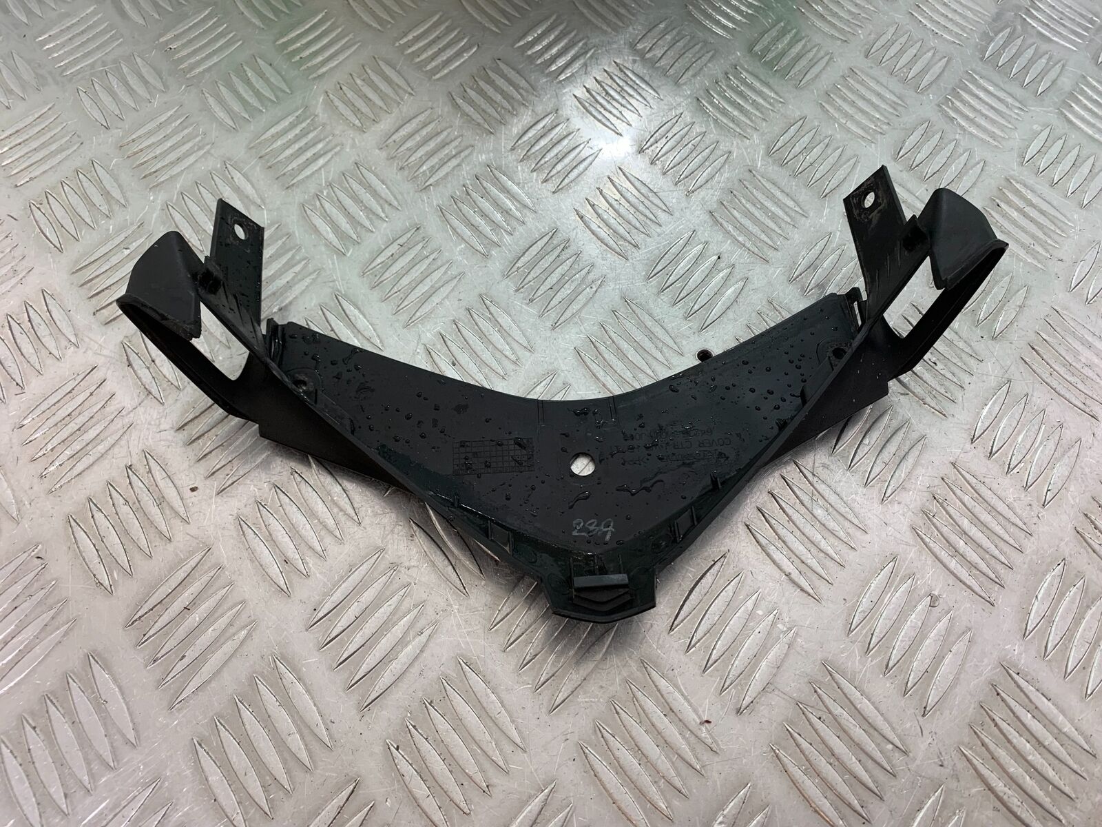 HONDA CBR500R CBR 500 R LOWER TOP FAIRING INFILL PANEL YEAR 2012-16 (CMB1048)