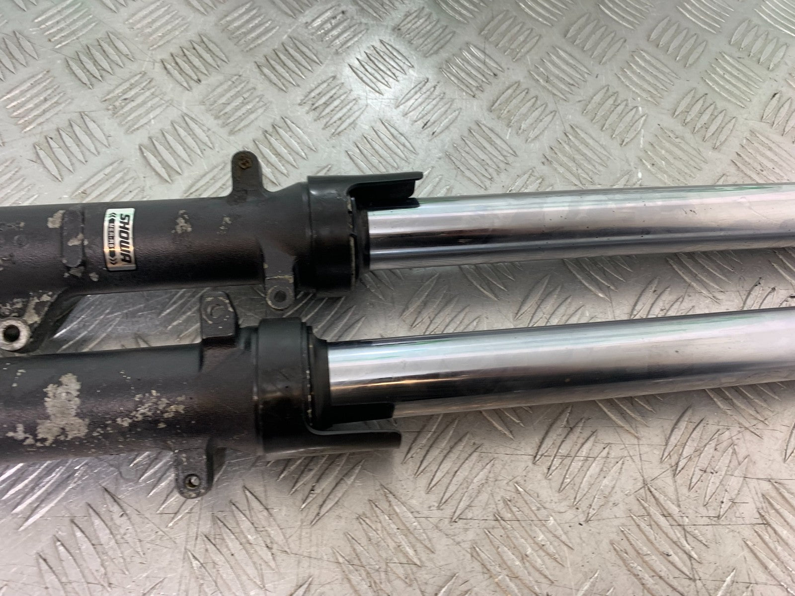 HONDA CBF600 CBF 600 FORKS YEAR 2004 -07 (CMB1247)