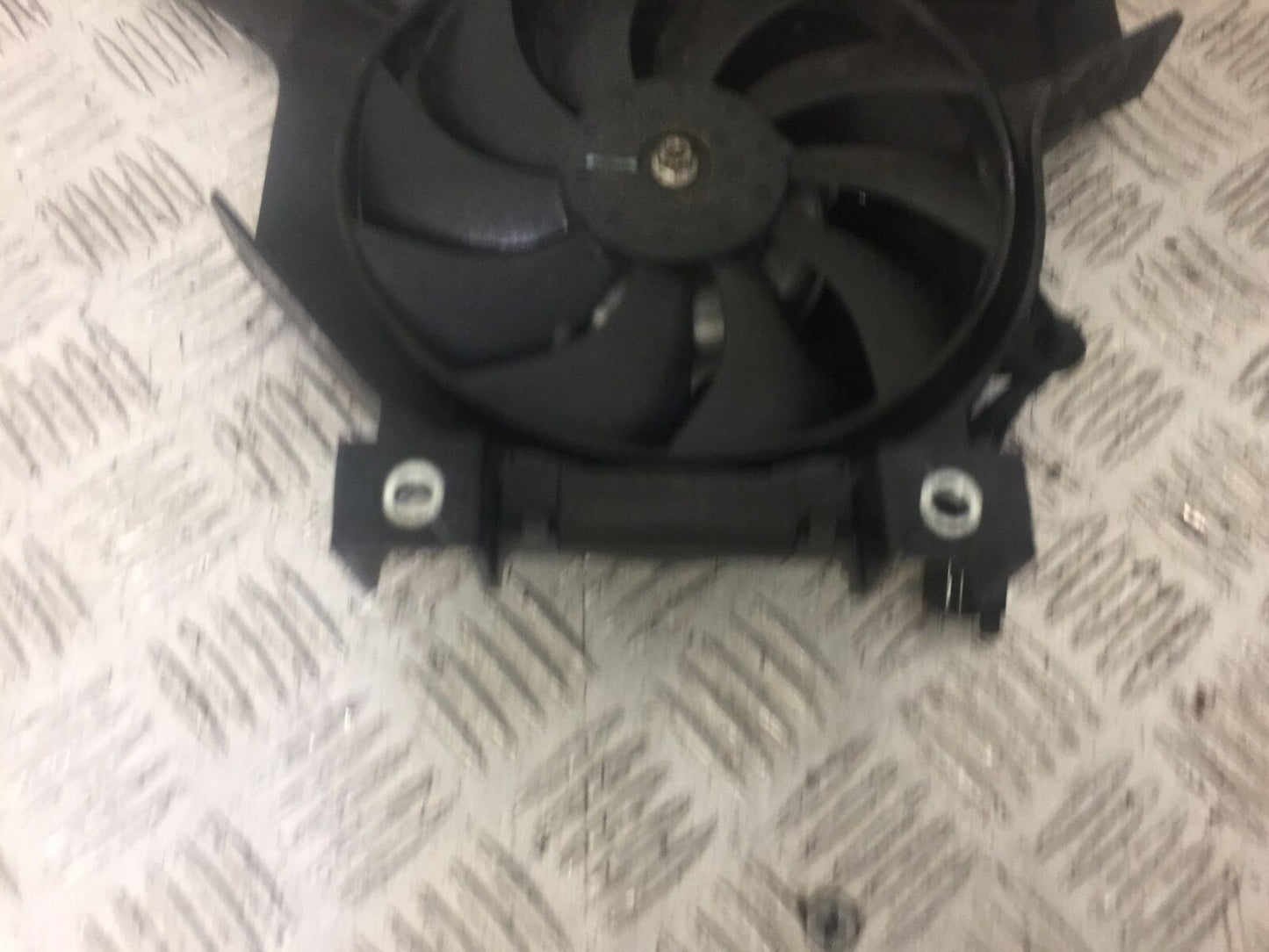 KAWASAKI NINJA 400 RADIATOR FAN  YEAR 2019  (STOCK 635)