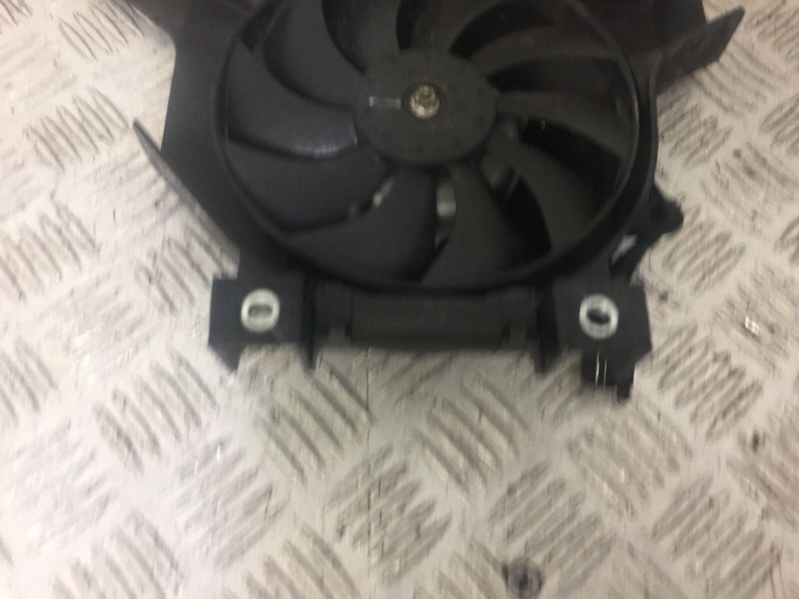 KAWASAKI NINJA 400 RADIATOR FAN  YEAR 2019  (STOCK 635)