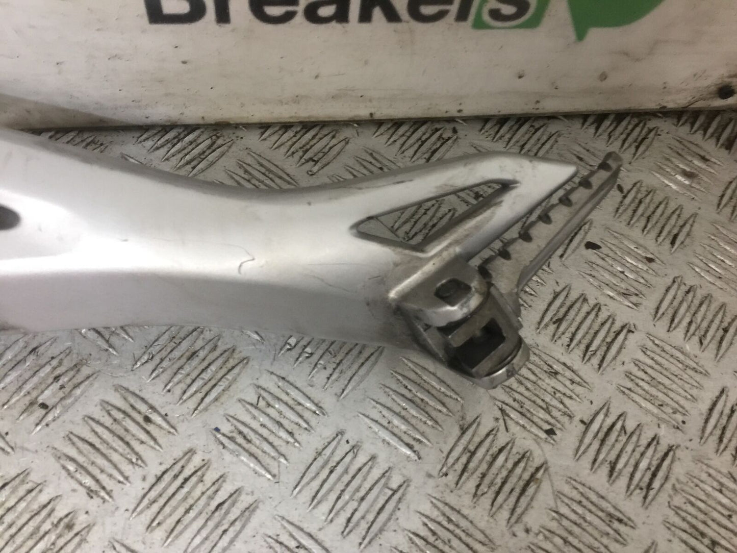 DUCATI 696 MONSTER LEFT HANGER AND PEGS  YEAR 2008 (STOCK 768)