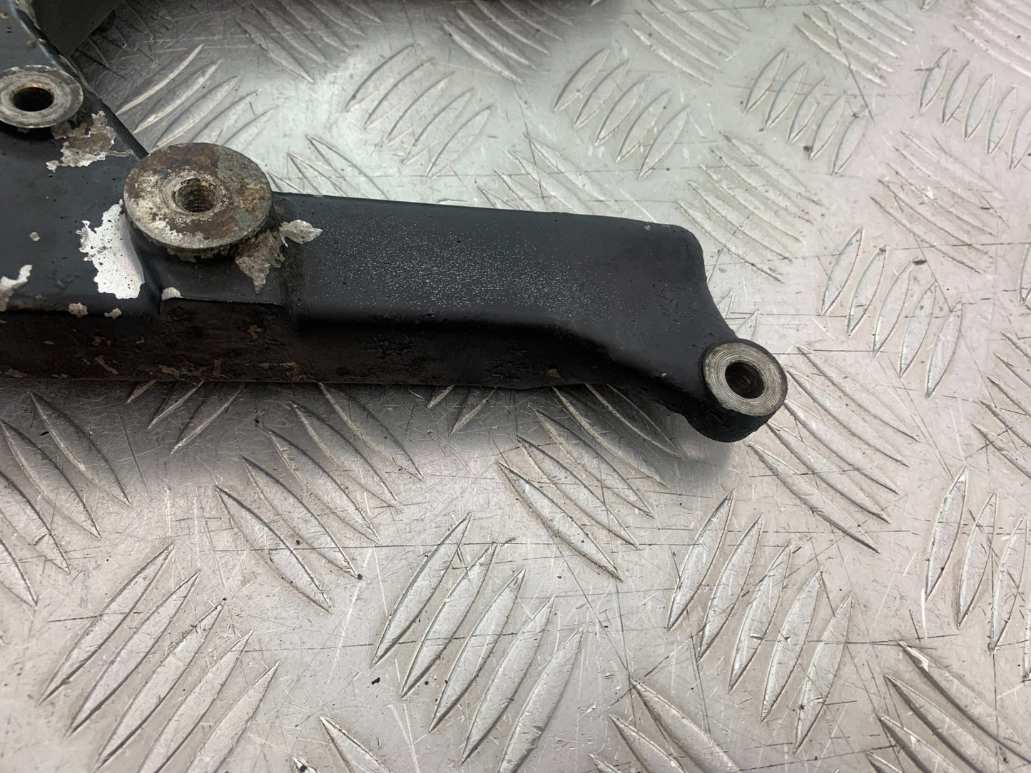 SUZUKI AN 200 UH 200 EXHAUST MOUNT YEAR 2007-2009 (CMB1256)