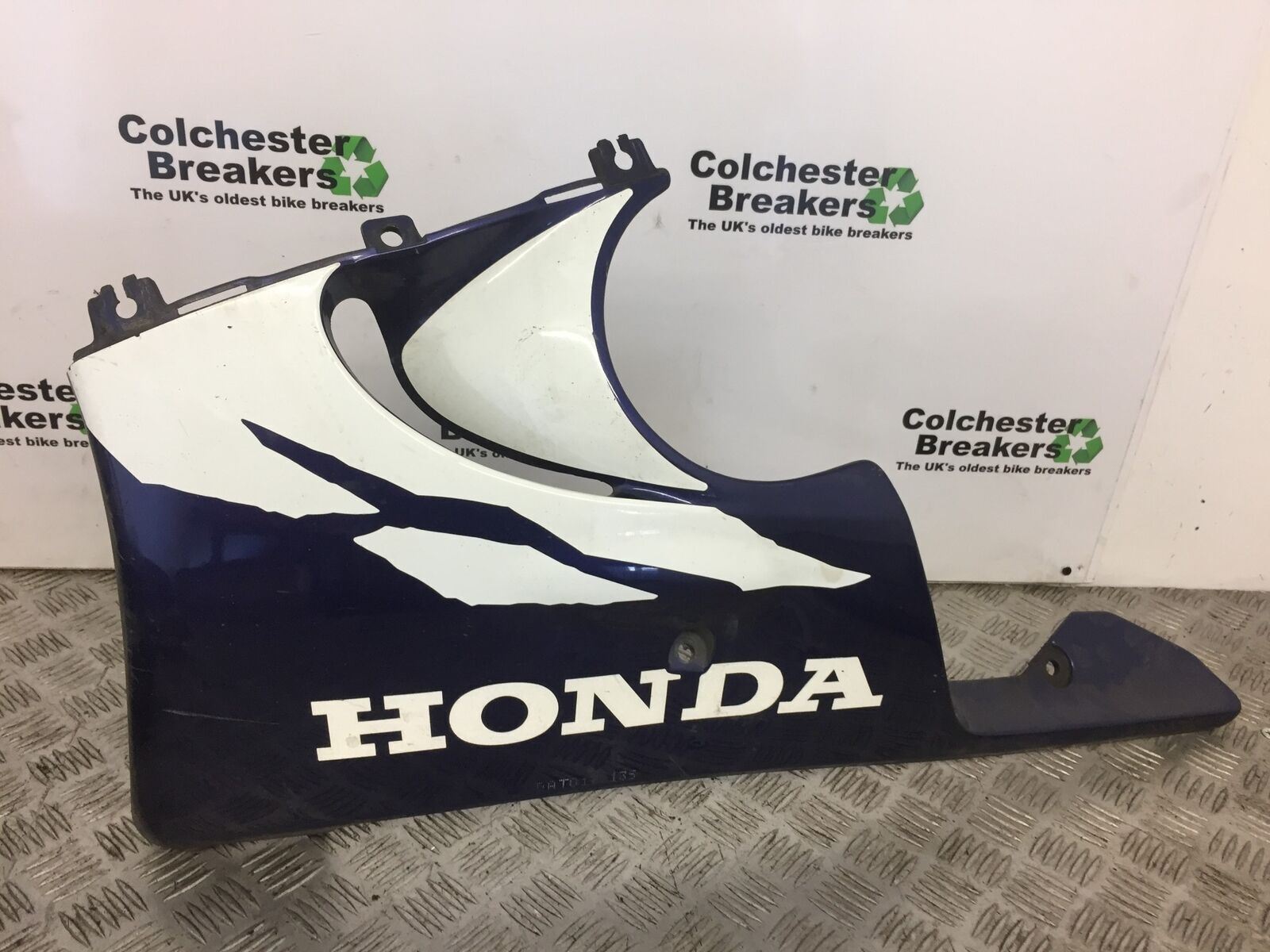 HONDA CBR 900 CBR900 FIREBLADE LEFT BELLYPAN  YEAR 1998 1999