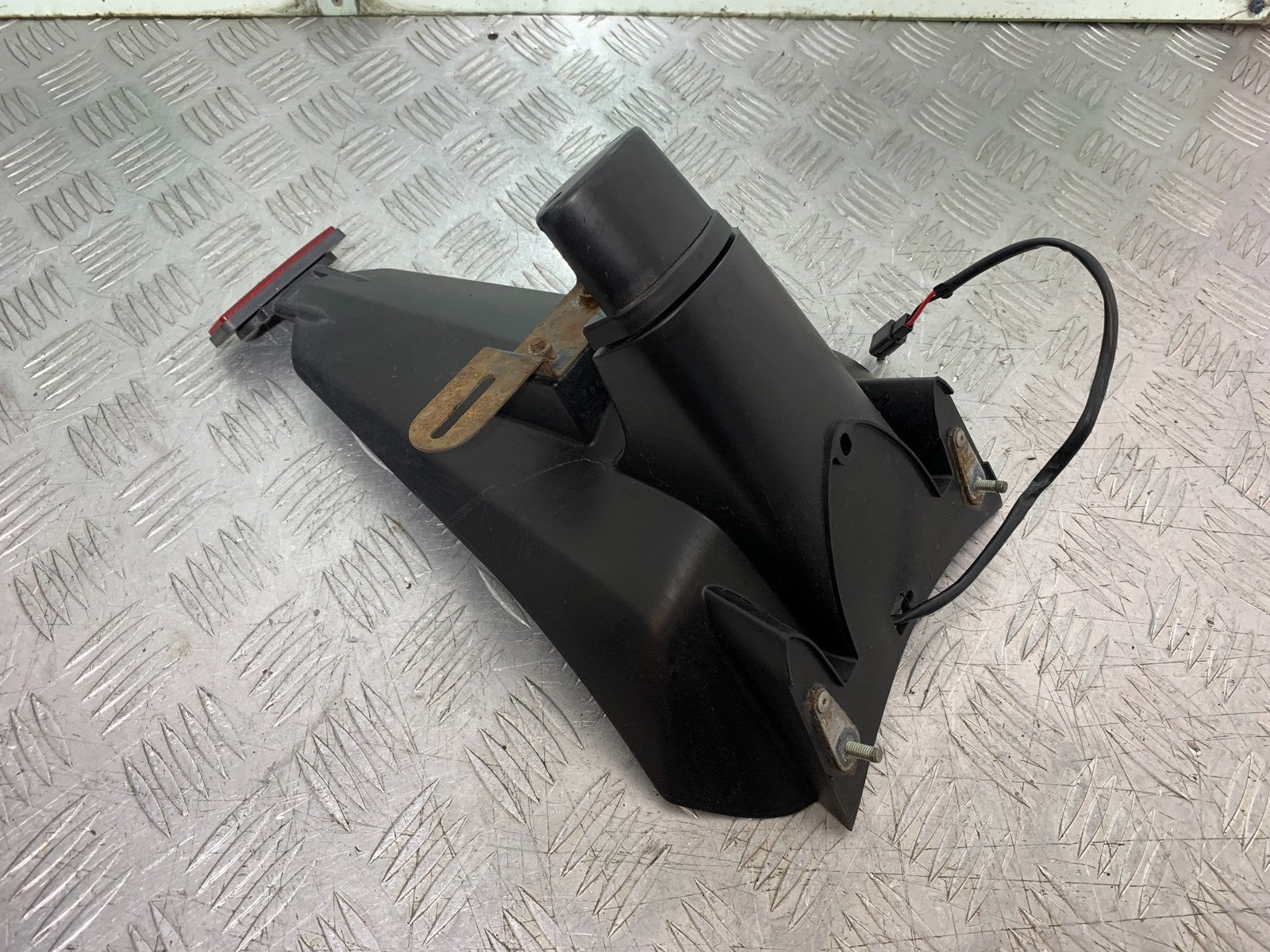 KAWASAKI GTR1400 GTR 1400 REAR MUDGUARD YEAR 2007-2009 (CMB1306)