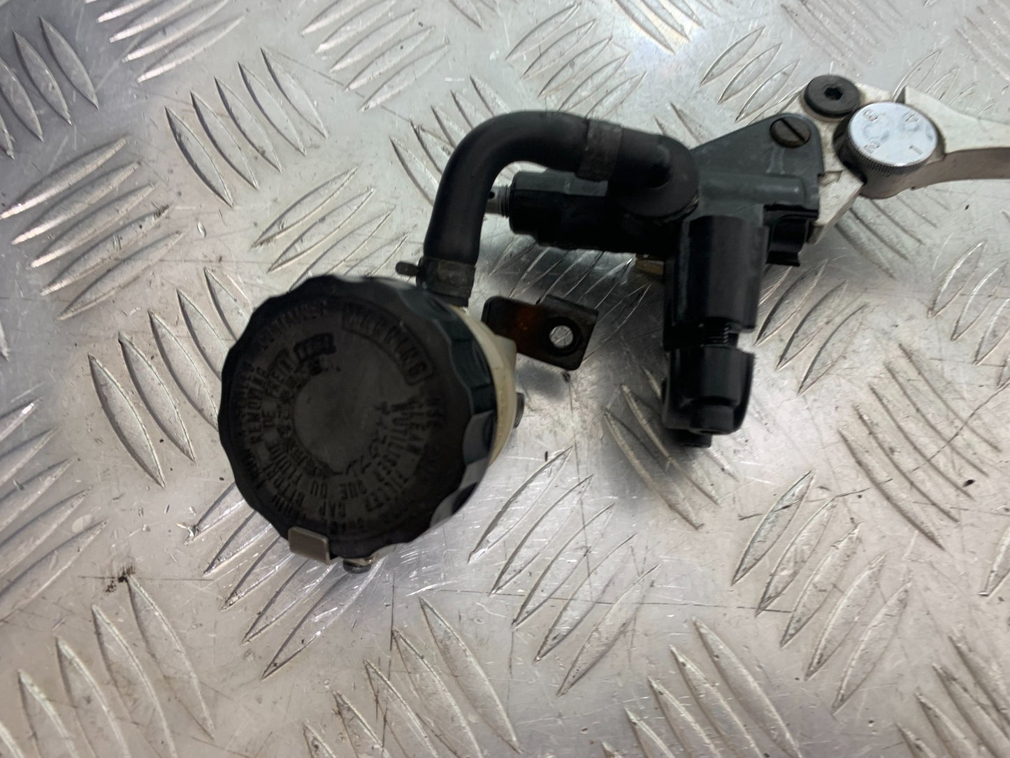 TRIUMPH 1050 SPRINT ST FRONT BRAKE CALIPER   2003-2011 (CMB1285)