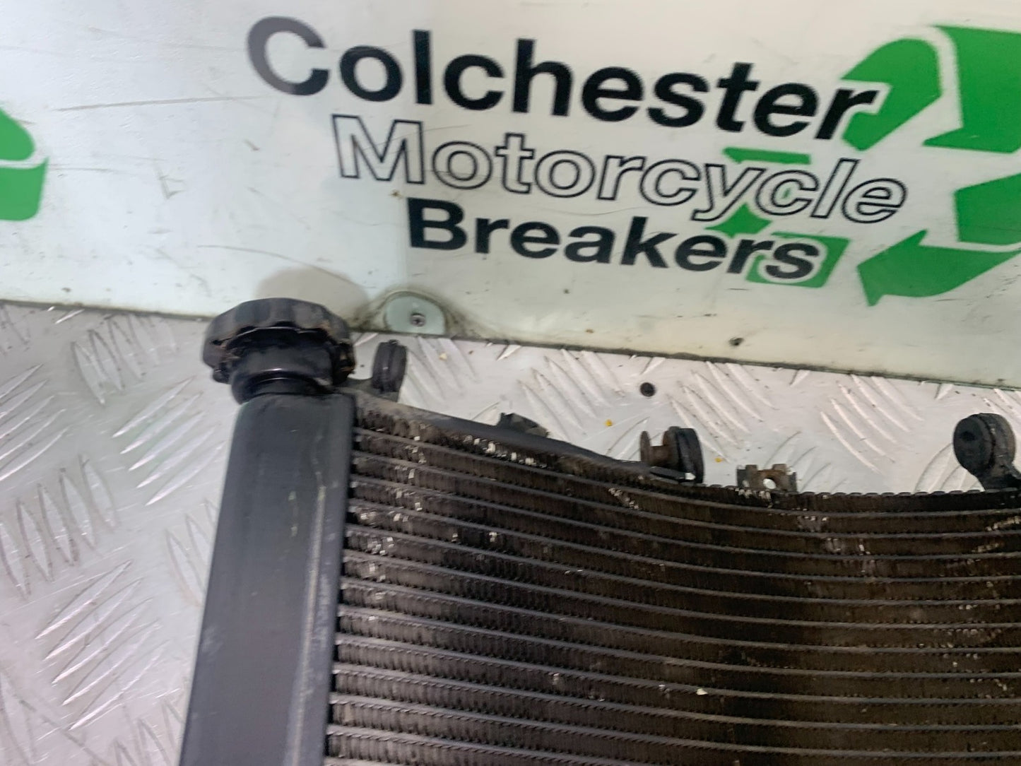 KAWASAKI ZX9R ZX9 C RADIATOR   YEAR 1998-99 (CMB1213)