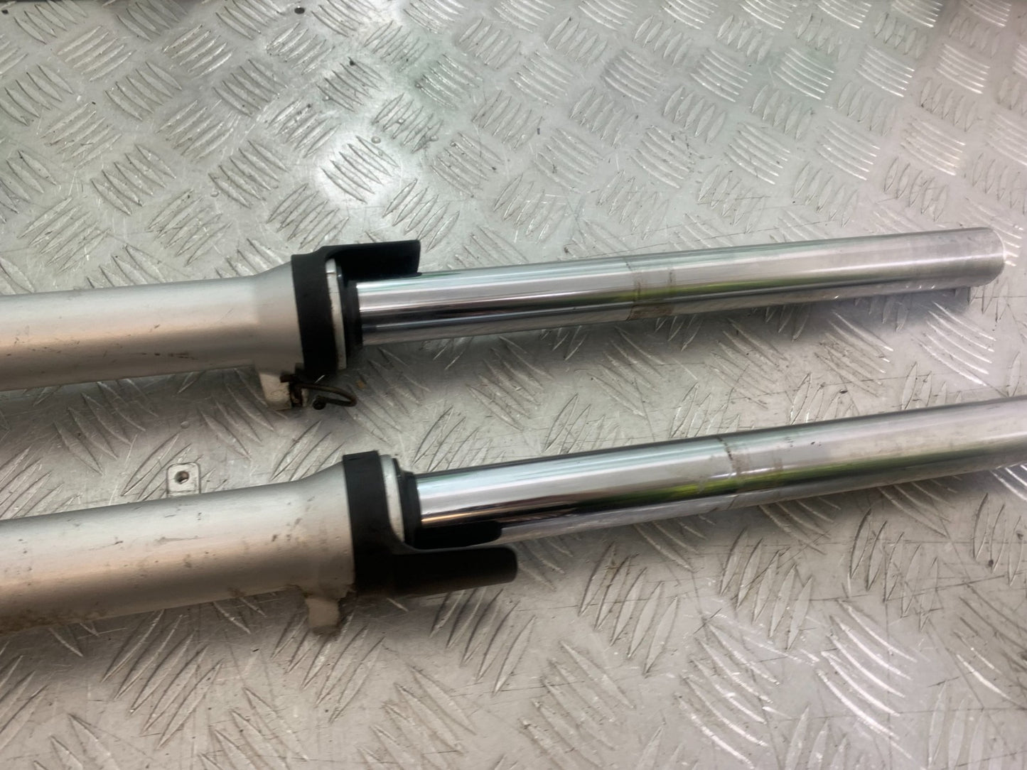 SUZUKI GS500 GS 500 FORKS   YEAR 2001-2008 (CMB1254)