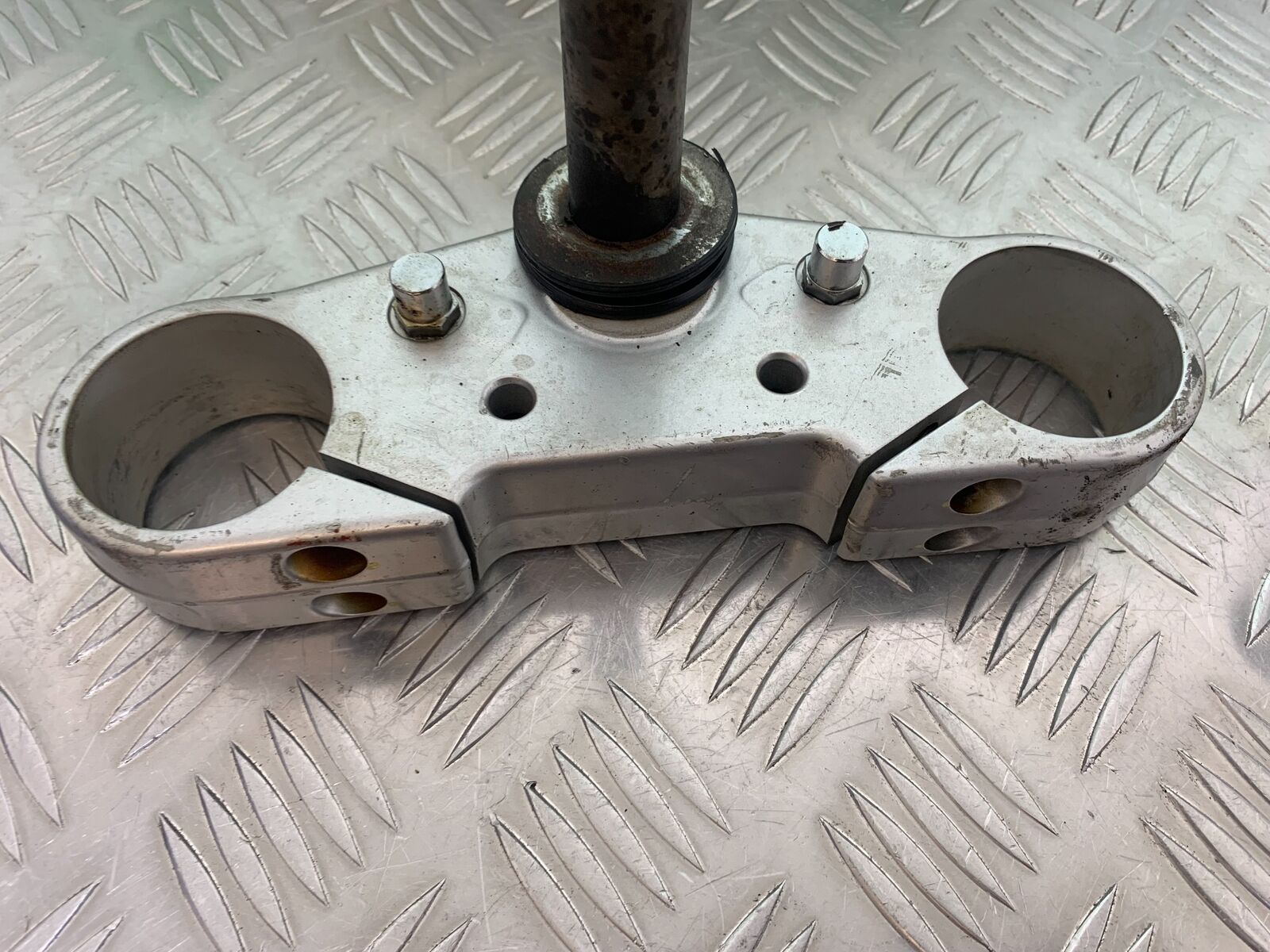 APRILIA RS4 125 BOTTOM YOKE  YEAR 2011-2016 (STOCK 994)