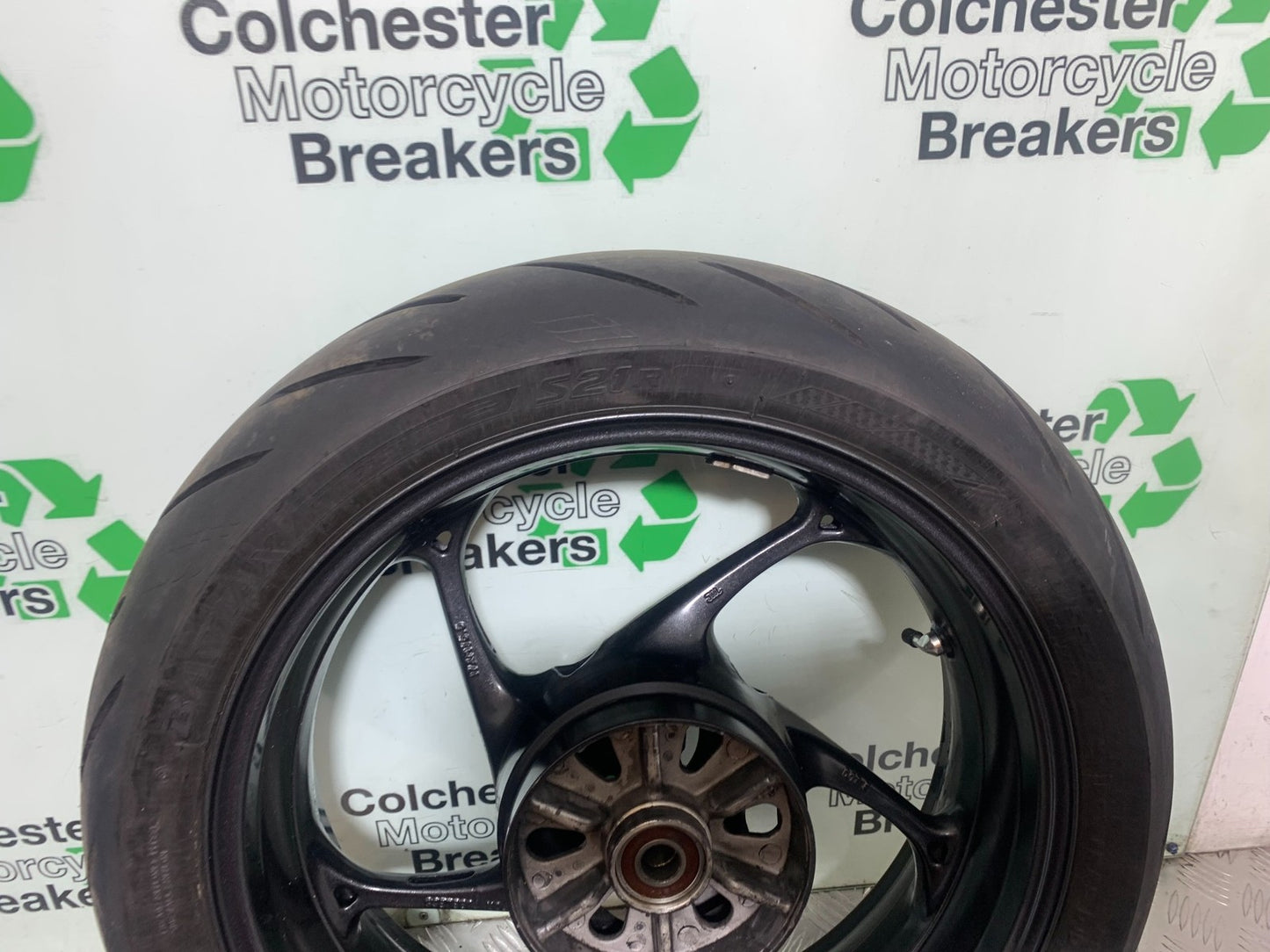 TRIUMPH 675 STREET TRIPLE REAR WHEEL  2013-2016 (CMB1186)