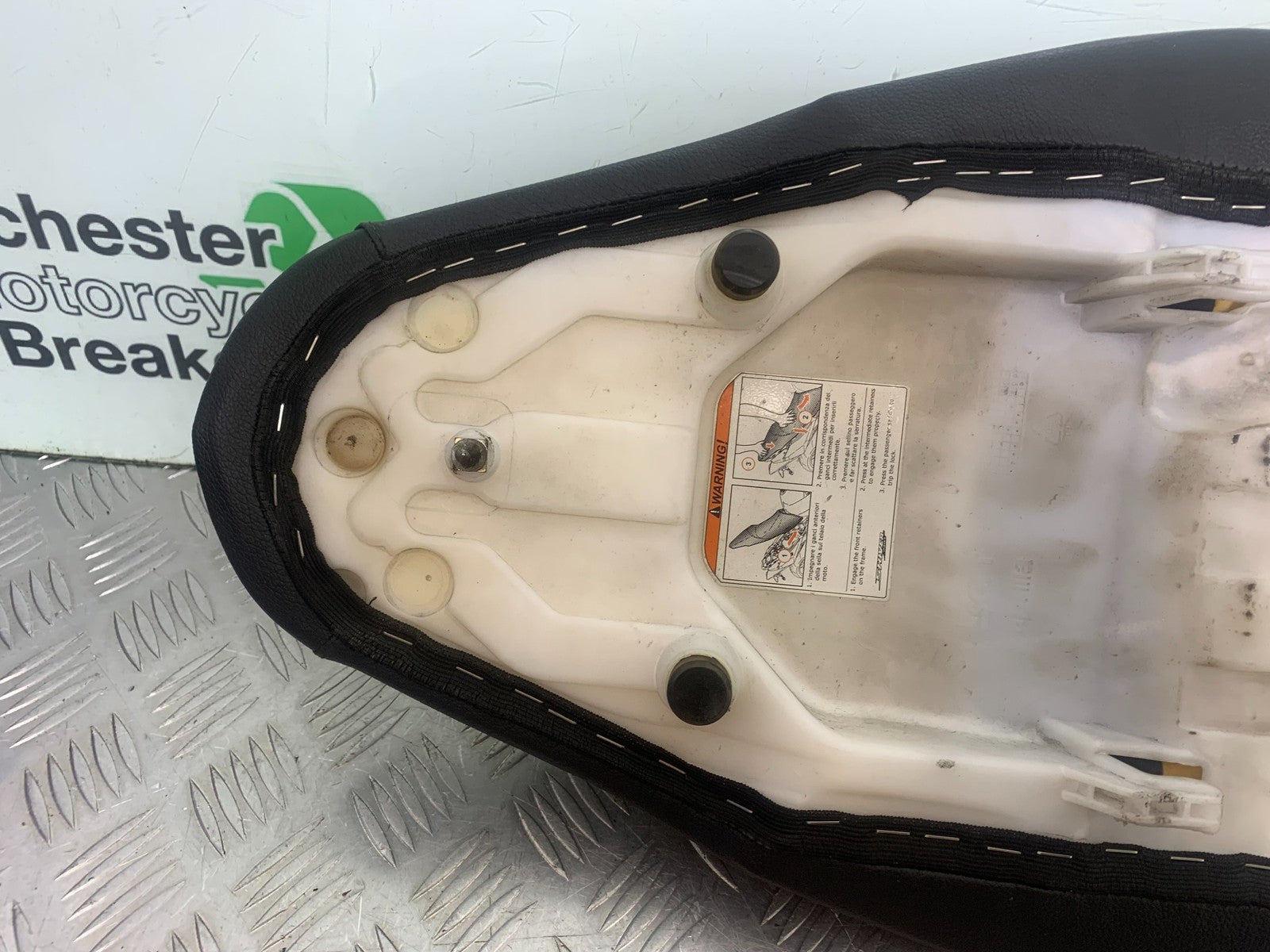 APRILIA SL750 SL 750 SHIVER SEAT  YEAR 2008-2016 (CMB1242)