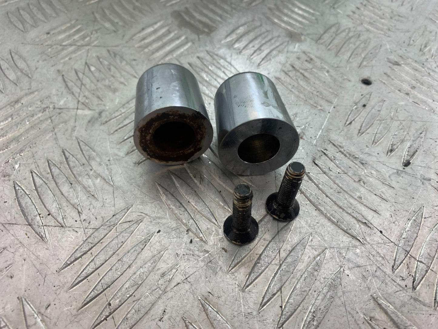 BMW R850 R R850R  BAR END WEIGHTS   YEAR 1994-2002 (CMB1170)