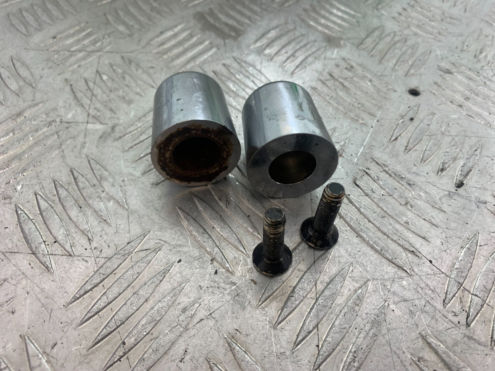 BMW R850 R R850R  BAR END WEIGHTS   YEAR 1994-2002 (CMB1170)