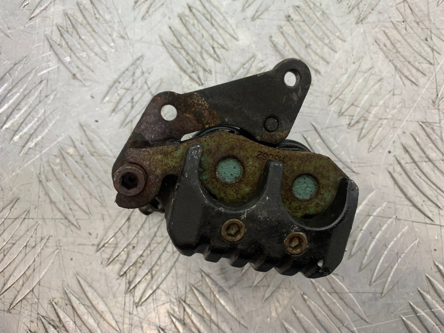PIAGGIO VESPA GT125 L FRONT BRAKE CALIPER YEAR 2003 (CMB1300)