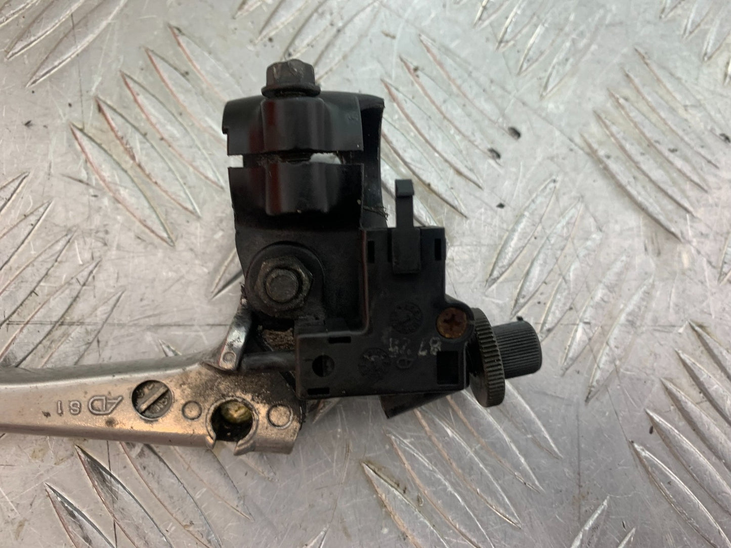 YAMAHA XJ600 XJ 600 DIVERSION CLUTCH LEVER AND BRACKET 1998-2000 (CMB1191)