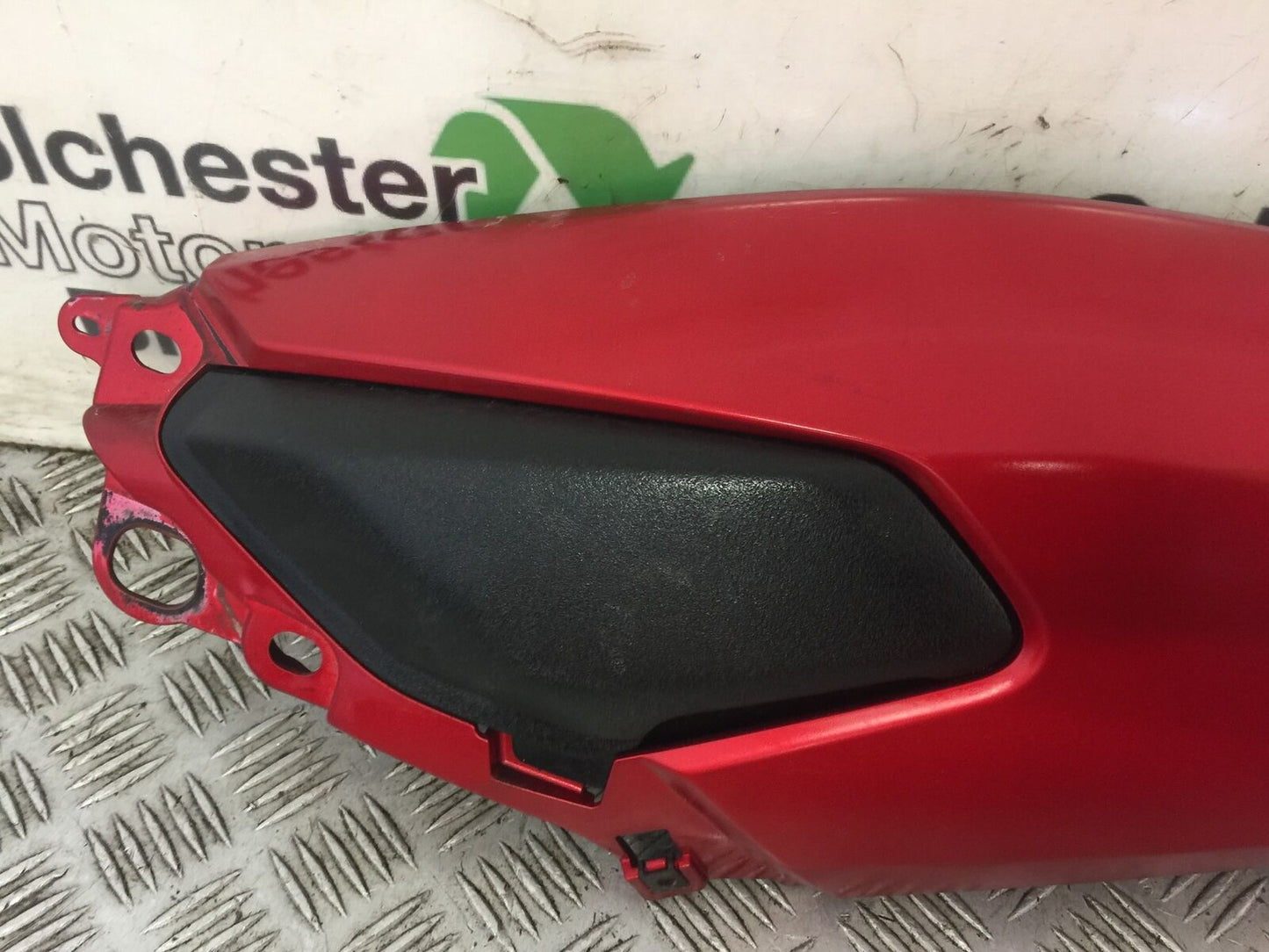 YAMAHA NMAX125 NMAX 125 LEFT SEAT PANEL YEAR 2017 (STOCK 598)