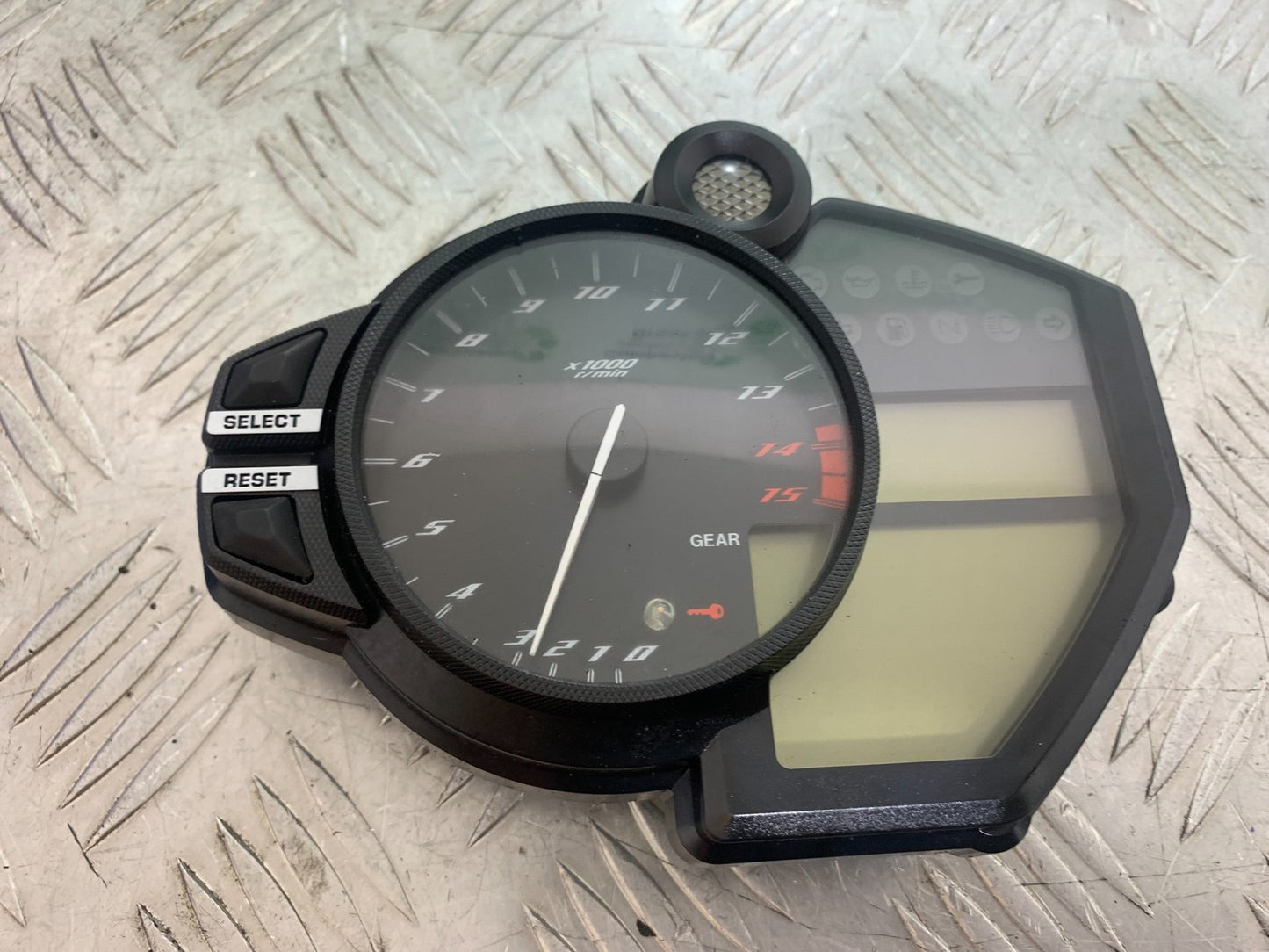 YAMAHA YZF R1 14 B BIG BANG CLOCKS SPEEDO DASH   2009-14 (CMB1175)