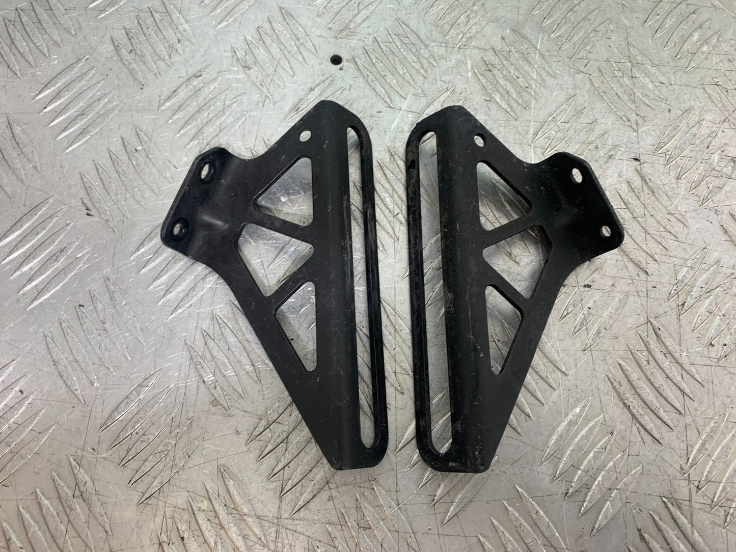 KAWASAKI 650 VERSYS SCREEN BRACKETS  YEAR 2015-2018 (CMB1288)