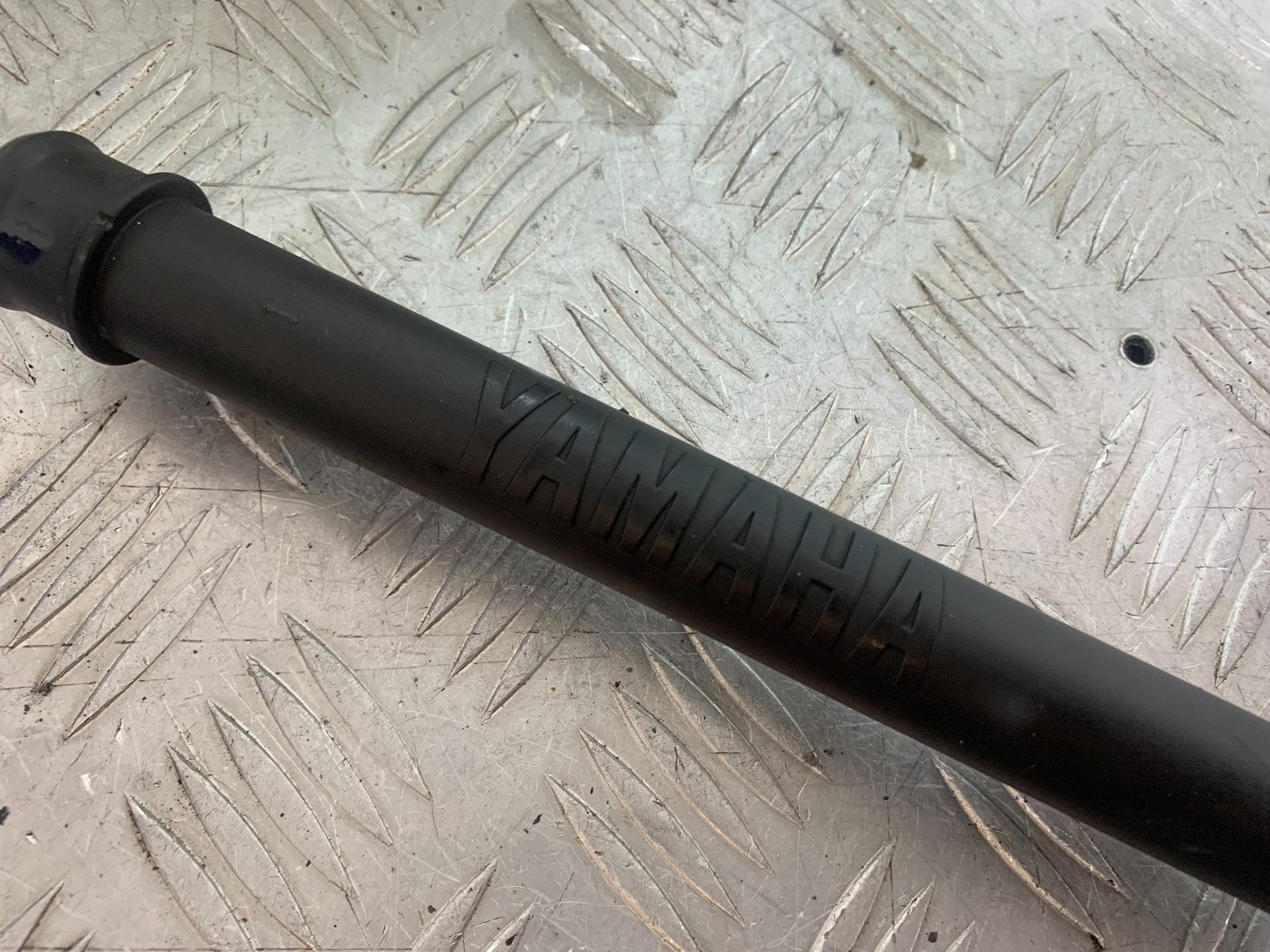 YAMAHA YZF R1 14 B BIG BANG COOLANT HOSE  2009-14 (CMB1175)