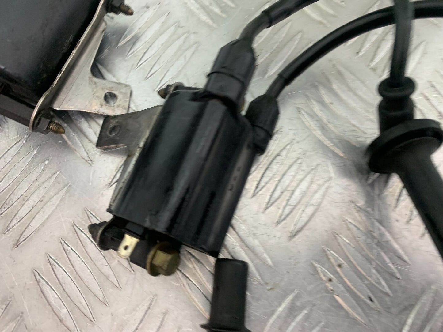 HONDA CBR1100 BLACKBIRD COILS  YEAR 1999-2005  (CMB1103)
