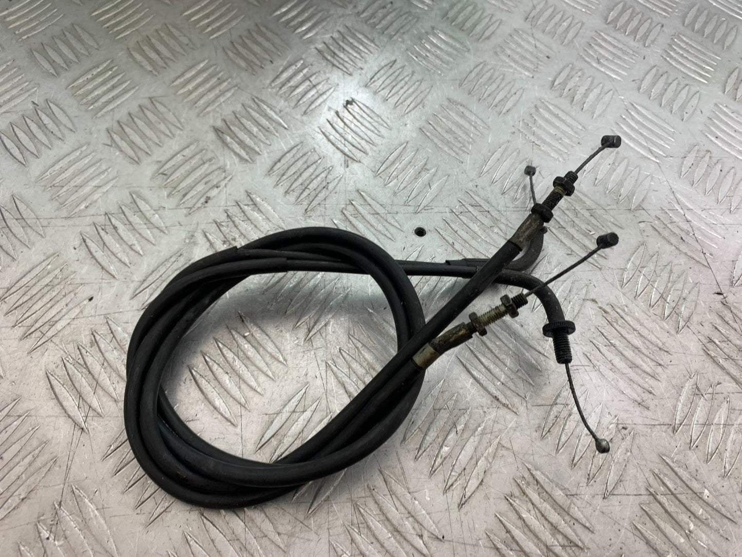 YAMAHA XV1100 XV 1100 VIRAGO THROTTLE CABLES   1990-1999 (CMB1243)