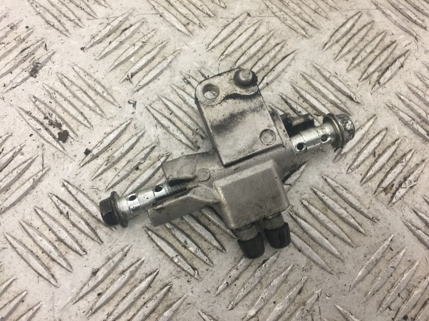 SUZUKI GSF1250 BRAKE JOINER   YEAR 2012-2014 (STOCK 650)