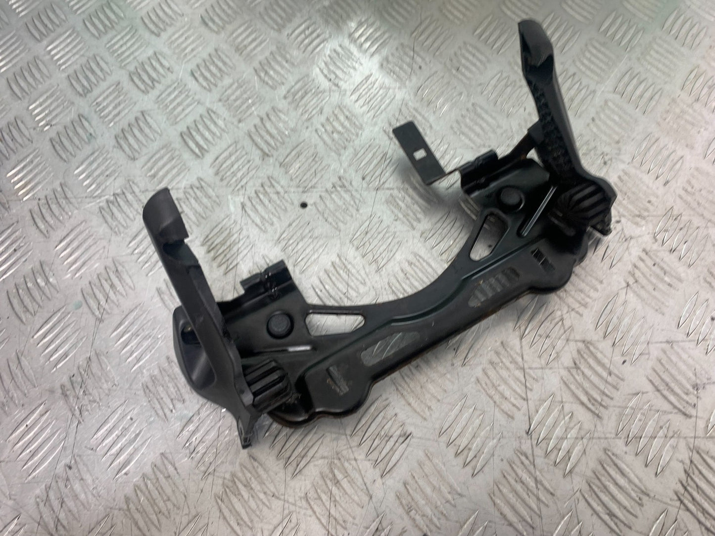 BMW K1300 S K 1300 S PETROL TANK BRACKET  YEAR 2009-16 (CMB1216)