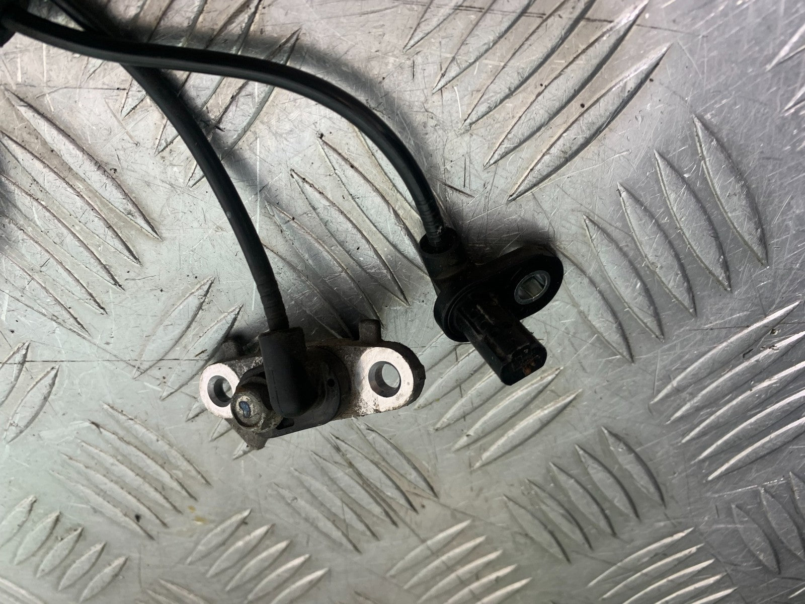 YAMAHA XMAX 300 FRONT AND REAR ABS SENSORS  YEAR 2017-2020 (CMB1218)