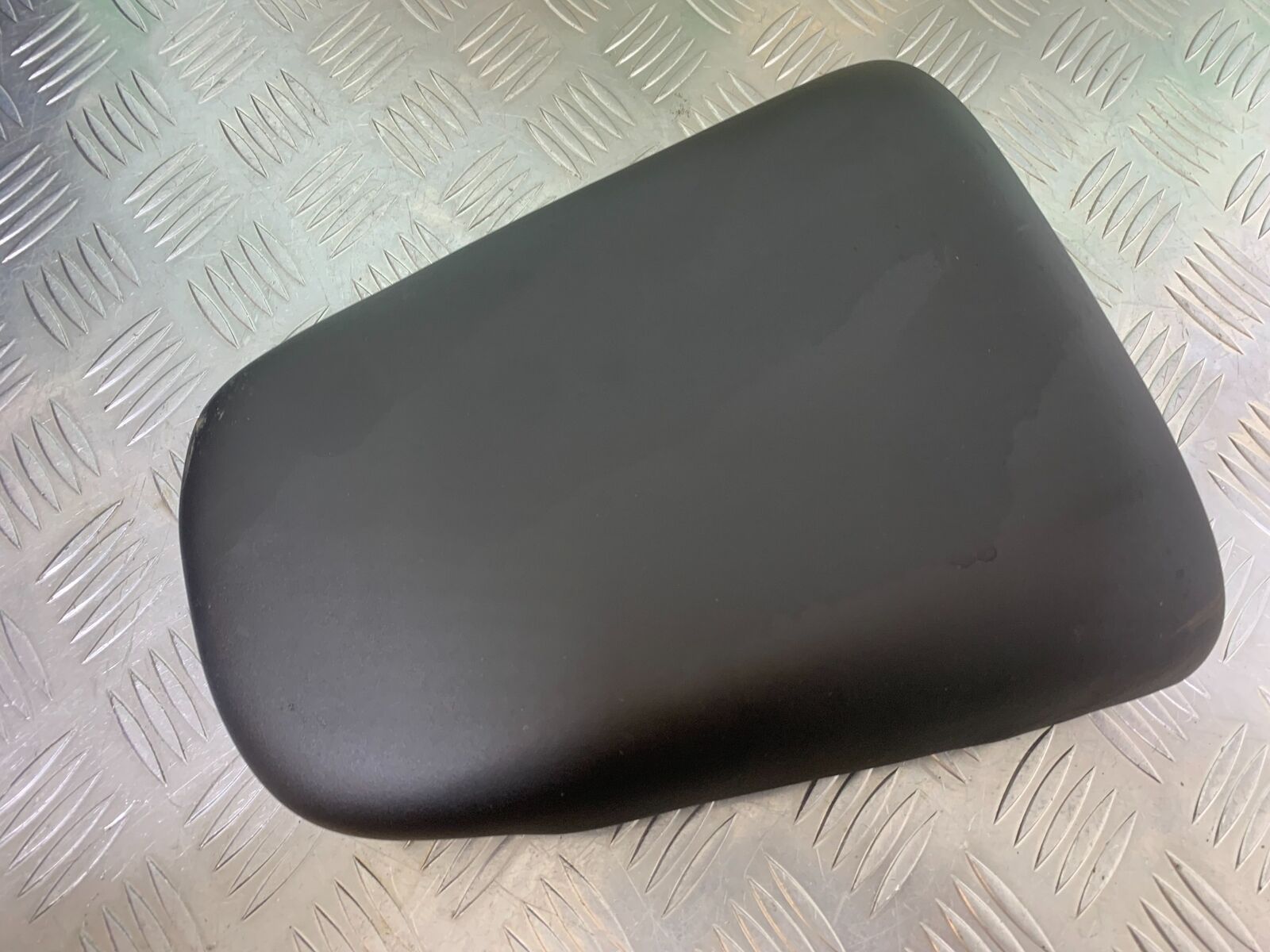SUZUKI SV650 SV 650 REAR SEAT YEAR 2003-2006 (CMB1014)