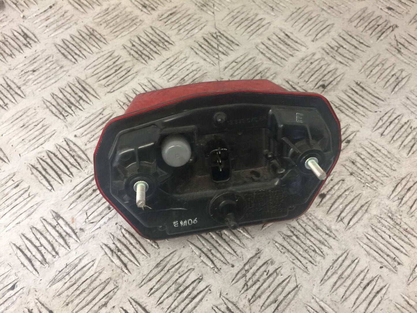 HONDA CRF1000 (DCT) AFRICA TWIN REAR LIGHT  2016-2019 (STOCK 724)