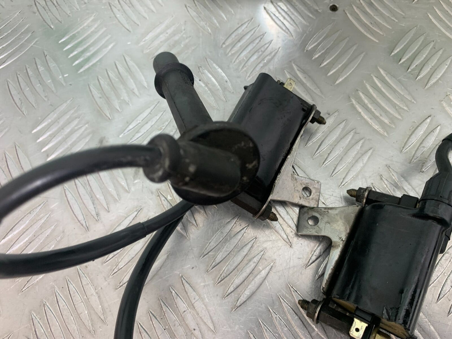 HONDA CBR1100 BLACKBIRD COILS  YEAR 1999-2005  (CMB1103)