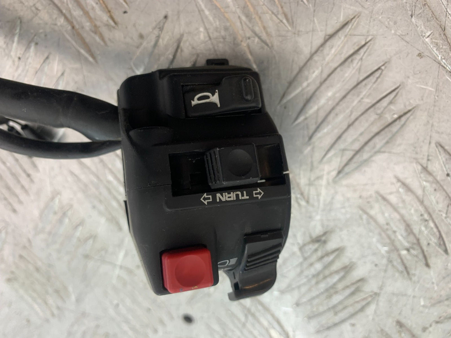 HONDA CBR1000 rr FIREBLADE LEFT SWITCH GEAR 2012-2016 (CMB1280)