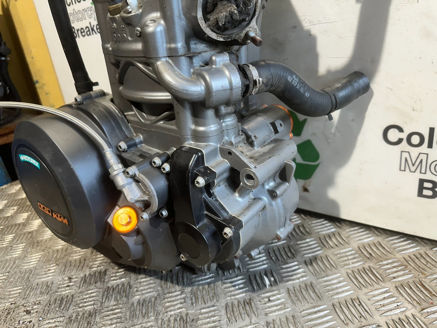 KTM 690 DUKE R LC4 ENGINE YEAR 2012-2015  (CMB1180)