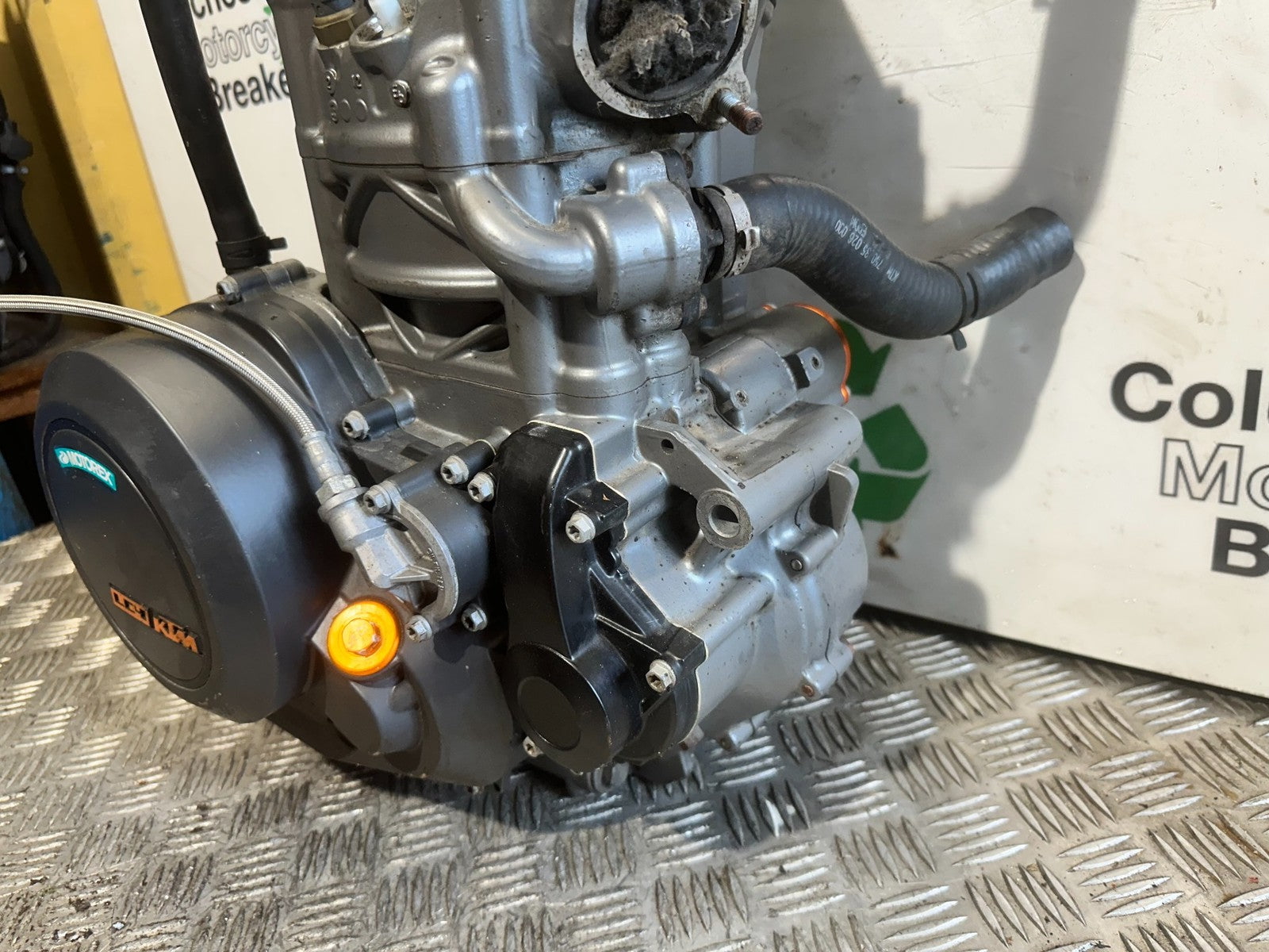 KTM 690 DUKE R LC4 ENGINE YEAR 2012-2015  (CMB1180)