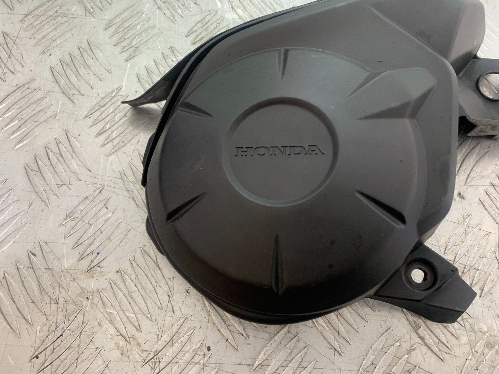 HONDA CBR1000 rr FIREBLADE GENERATOR COVER  YEAR 2012-2016 (CMB1198)