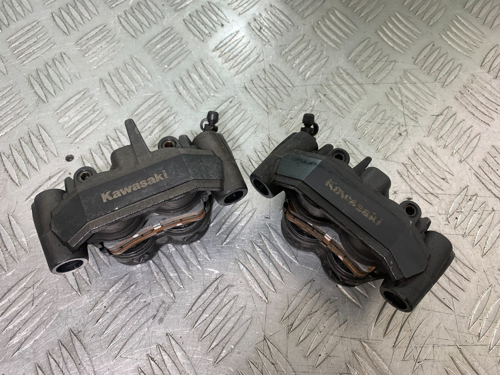 KAWASAKI Z1000 SX FRONT BRAKE CALIPERS  YEAR 2014-16 (CMB1264)