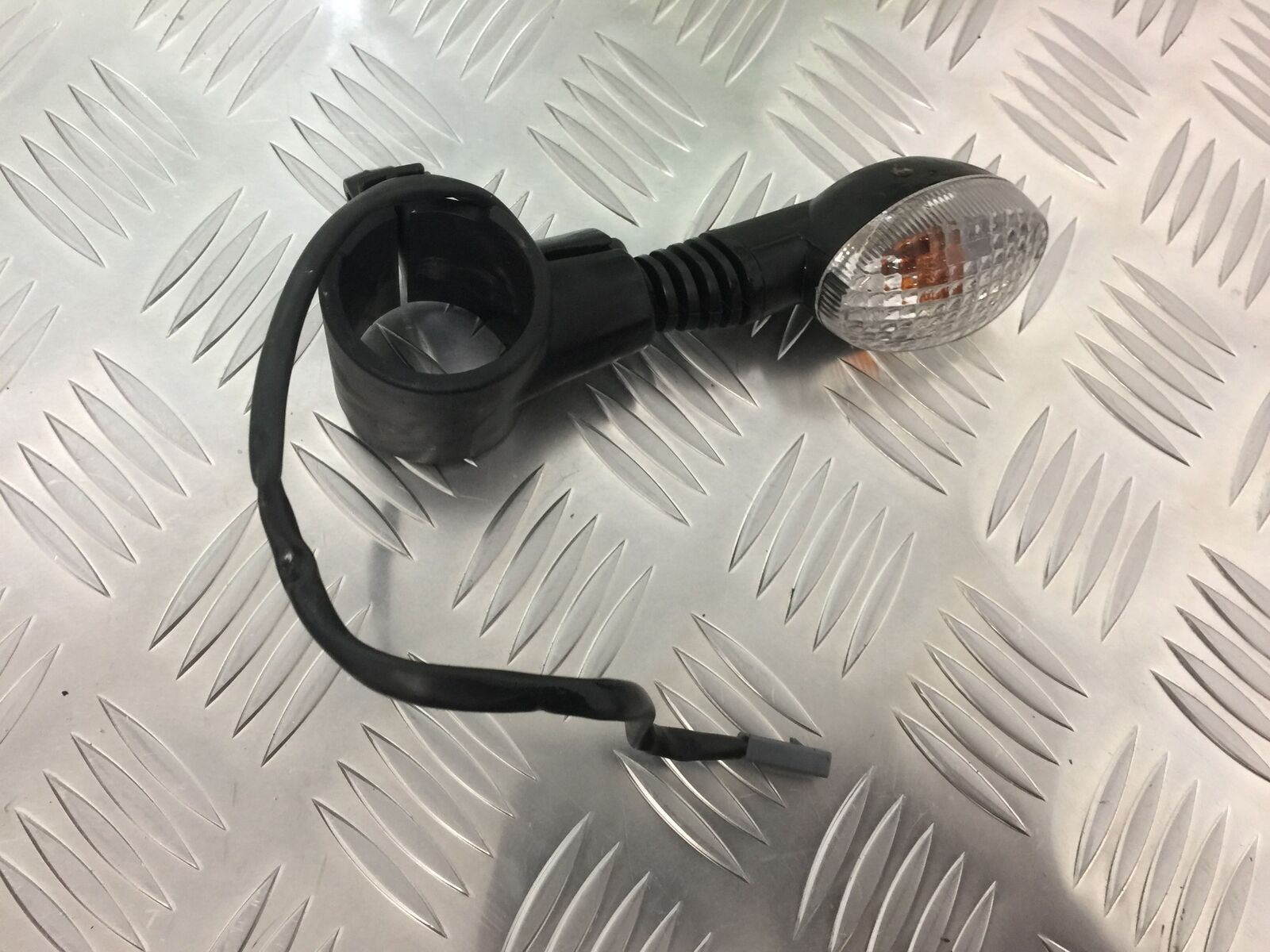 KAWASAKI VN 650 VULCAN FRONT RIGHT INDICATOR YEAR 2017-2021 (STOCK 924)