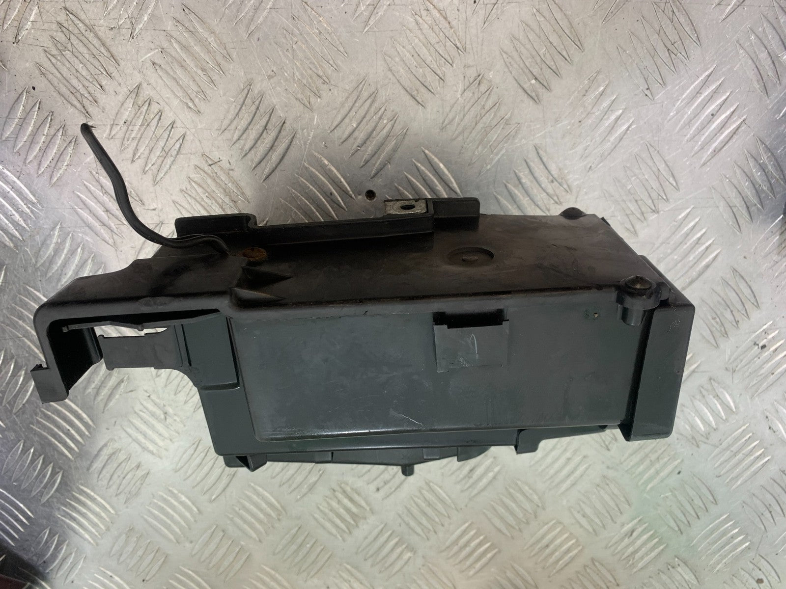 HONDA VT750 SHADOW BATTERY BOX  YEAR 2003-2004 (CMB1265)