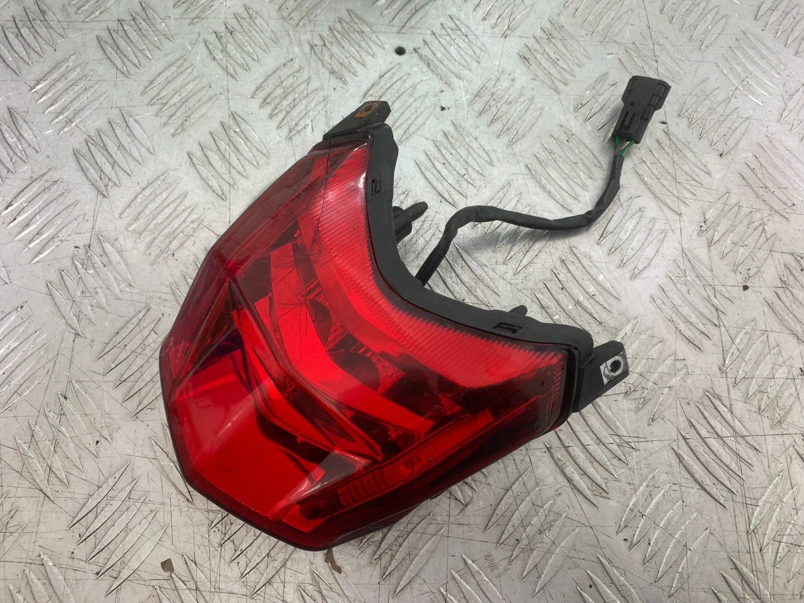 SINNIS TERRAIN 125 REAR LIGHT  YEAR 2017-2020 (CMB1241)