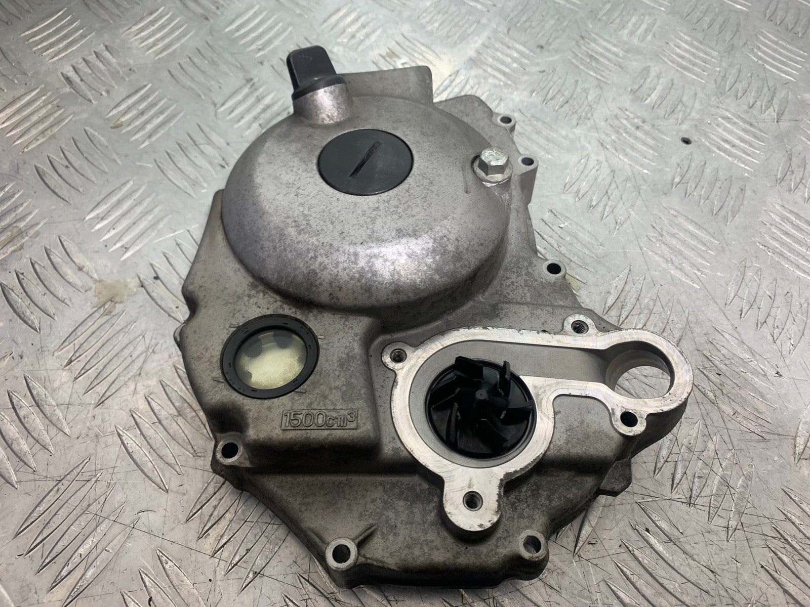 YAMAHA XMAX 300 GENERATOR COVER WATER PUMP YEAR 2017-2020 (CMB1218)